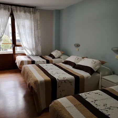 Campoamor 게스트하우스 2*